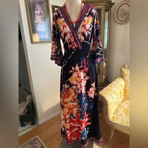 Flying Tomato Floral Maxi Dress - Black and Red Sz S. C:4733 Like New